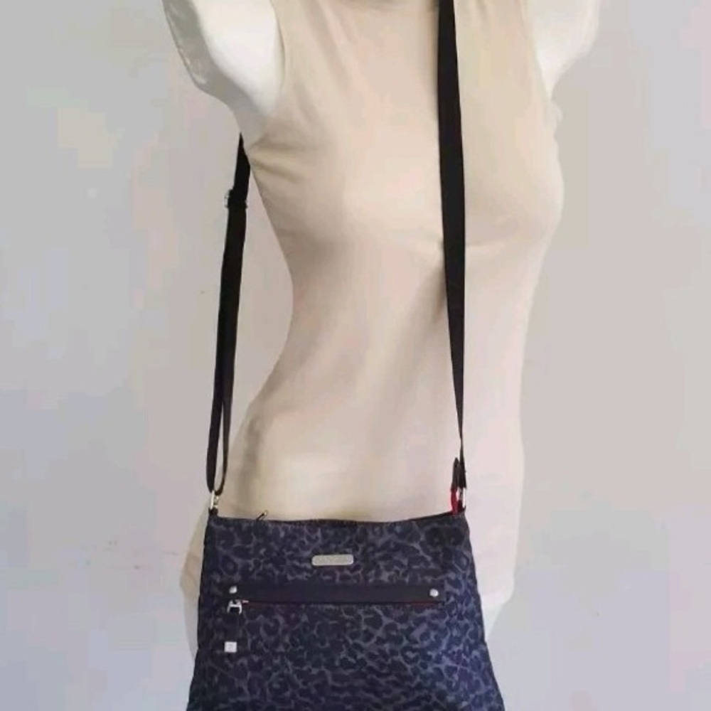 Baggallini All Around Crossbody Mini MM in a black and gray leopard print - Picture 3 of 9